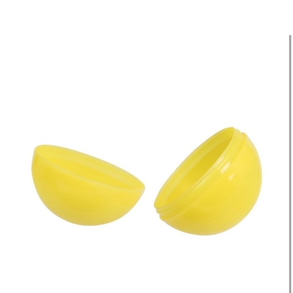 ⭐️ GOLDEN EGG BATH BOMB ⭐️ - Picture 3 of 5